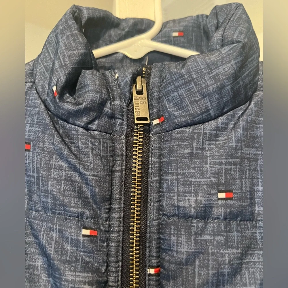 💙 Like New Tommy Hilfiger Kids 5 Quilted Vest, navy blue w/ logo + POCKETS! 💙